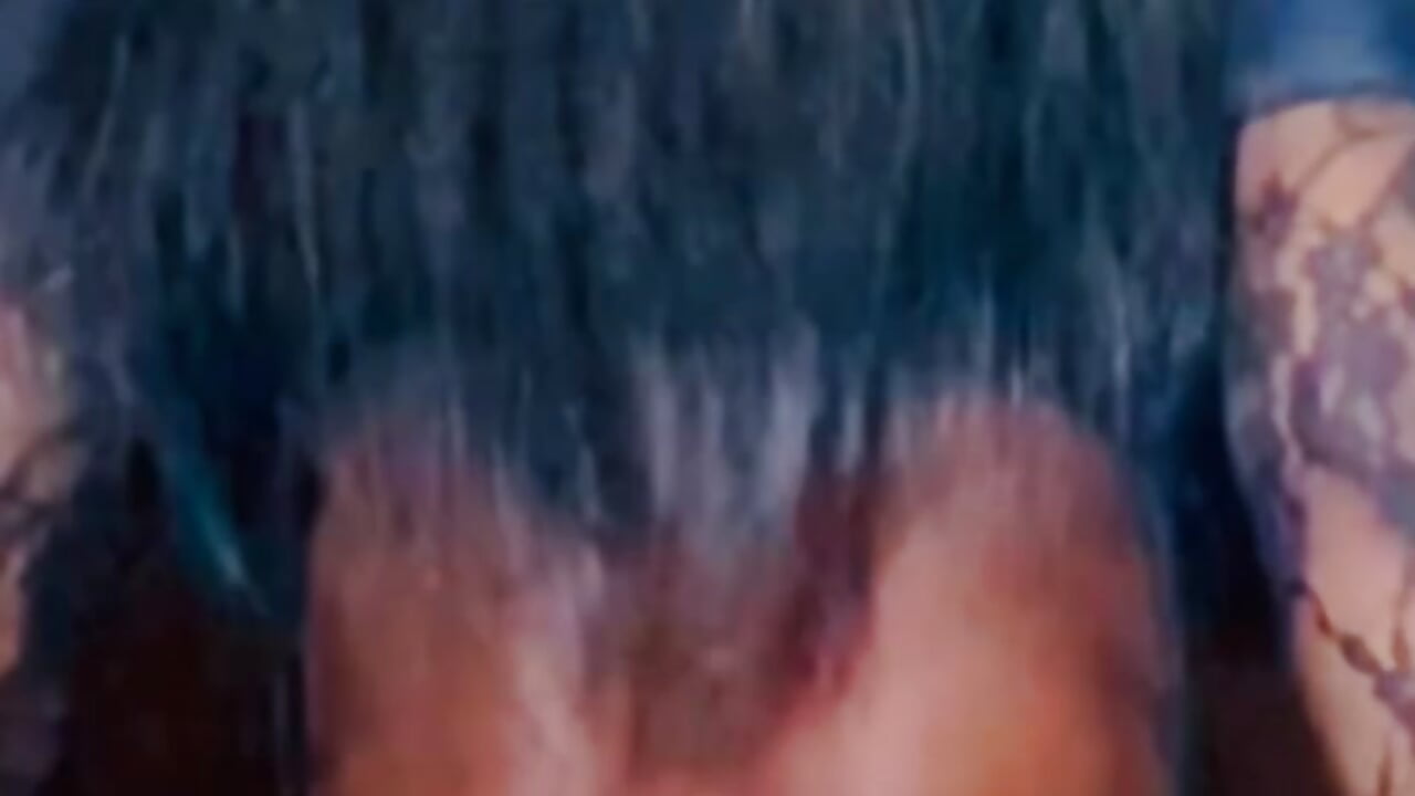 Twuerking - clip cu Naishadollsexy model videochat