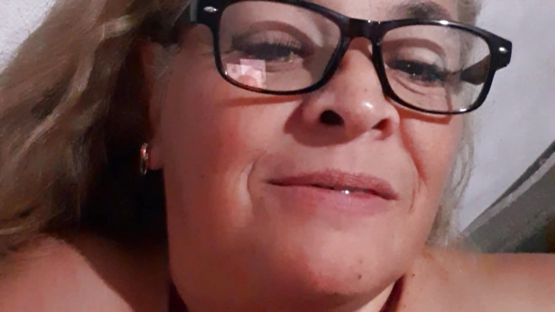 20260325_175352 - vídeo de momismilf544 modelo de câmara