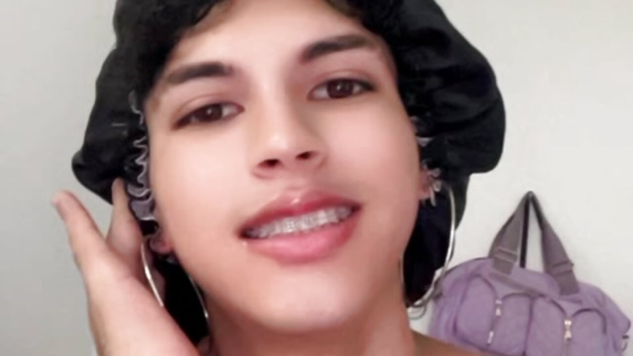 WhatsApp Video 2026-03-21 at 1,55,54 AM - vídeo de sexysgirl23cm modelo de câmara