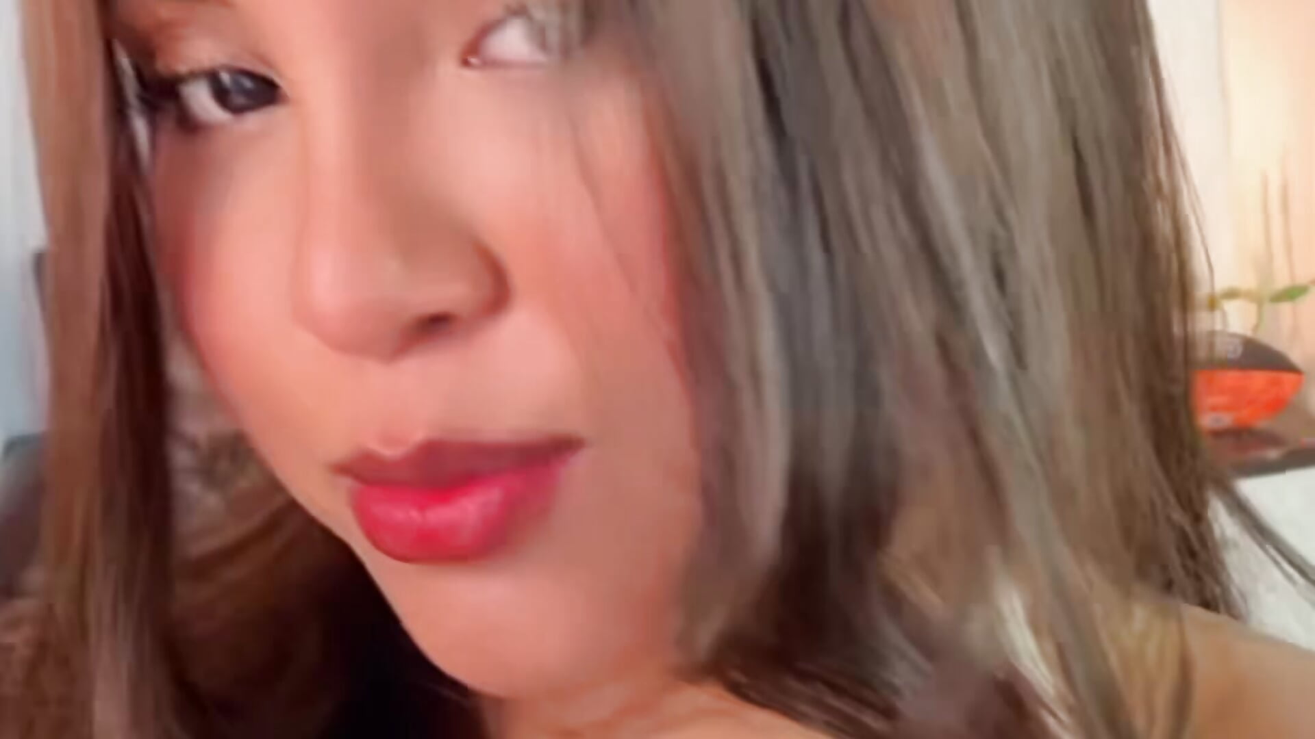 45647ca94ae04c20be473068331e774e - วิดีโอโดย Ebano_star โมเดลแคม