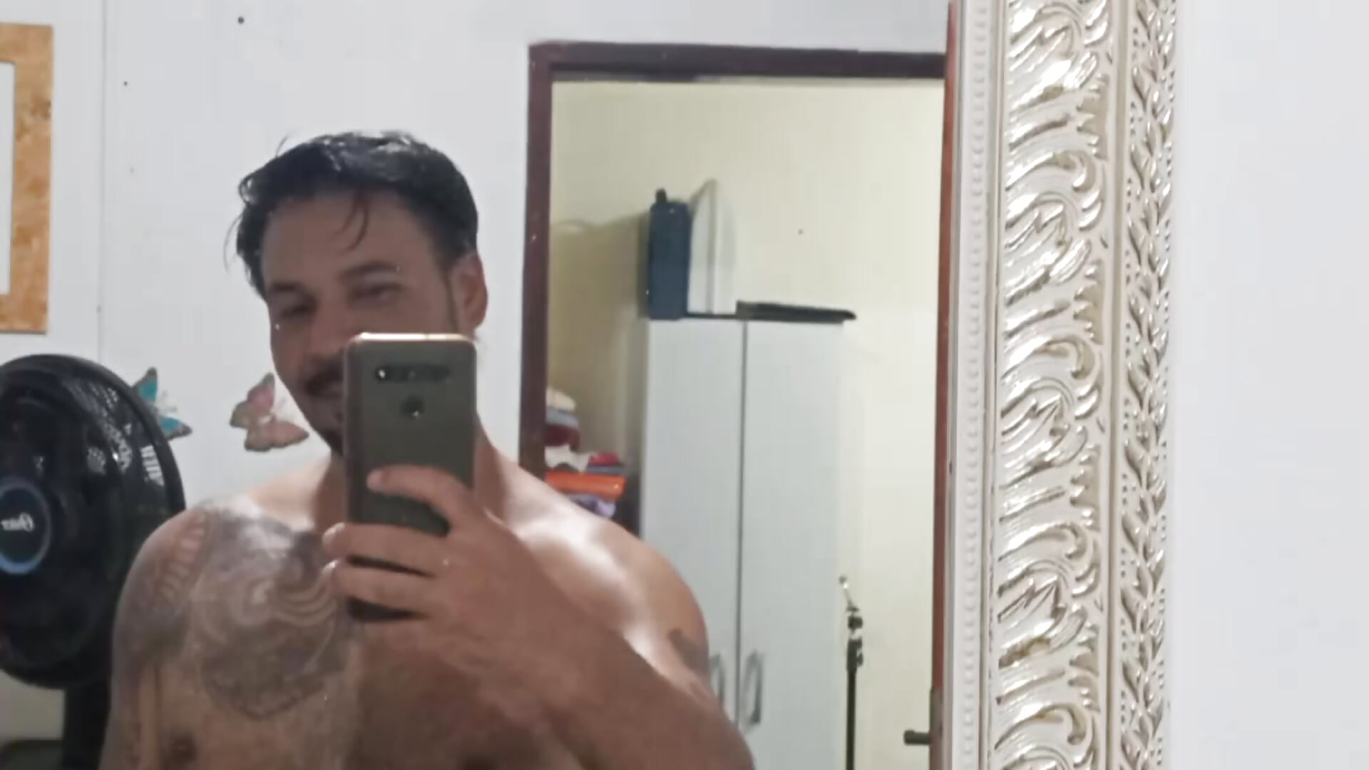 0c268475-ccec-46a7-836c-1de680bed012-1_all_2386 - Eduarduuuuu adlı kamera modelinin videosu