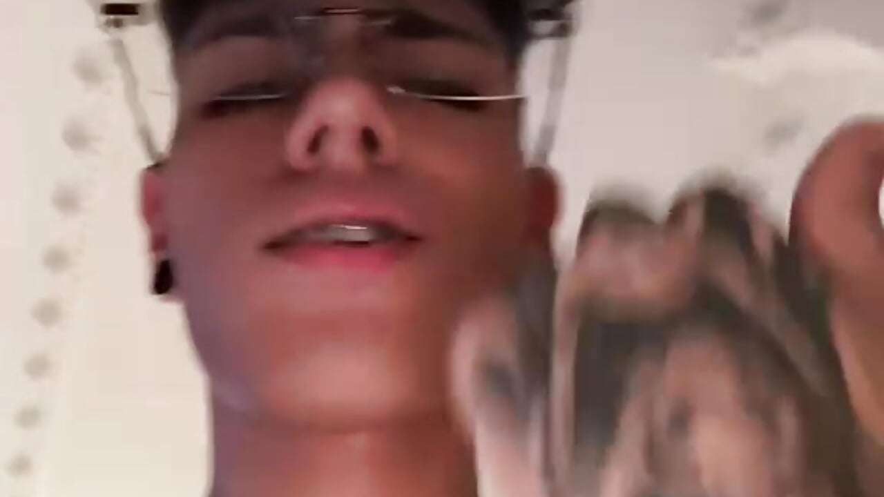 💋
