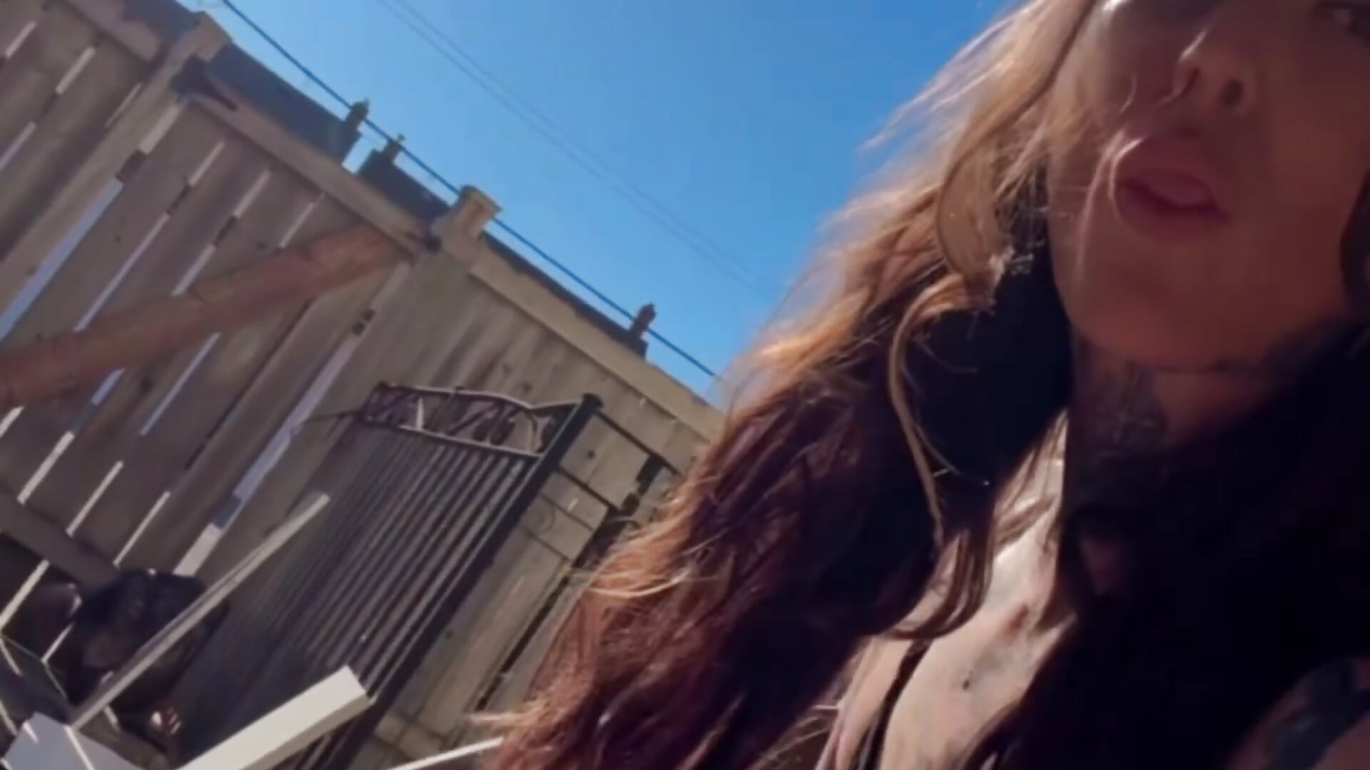 FF685610-A5BB-4B5B-BA62-F56A7AC0867A - video oleh Dirtydieanna kamera model