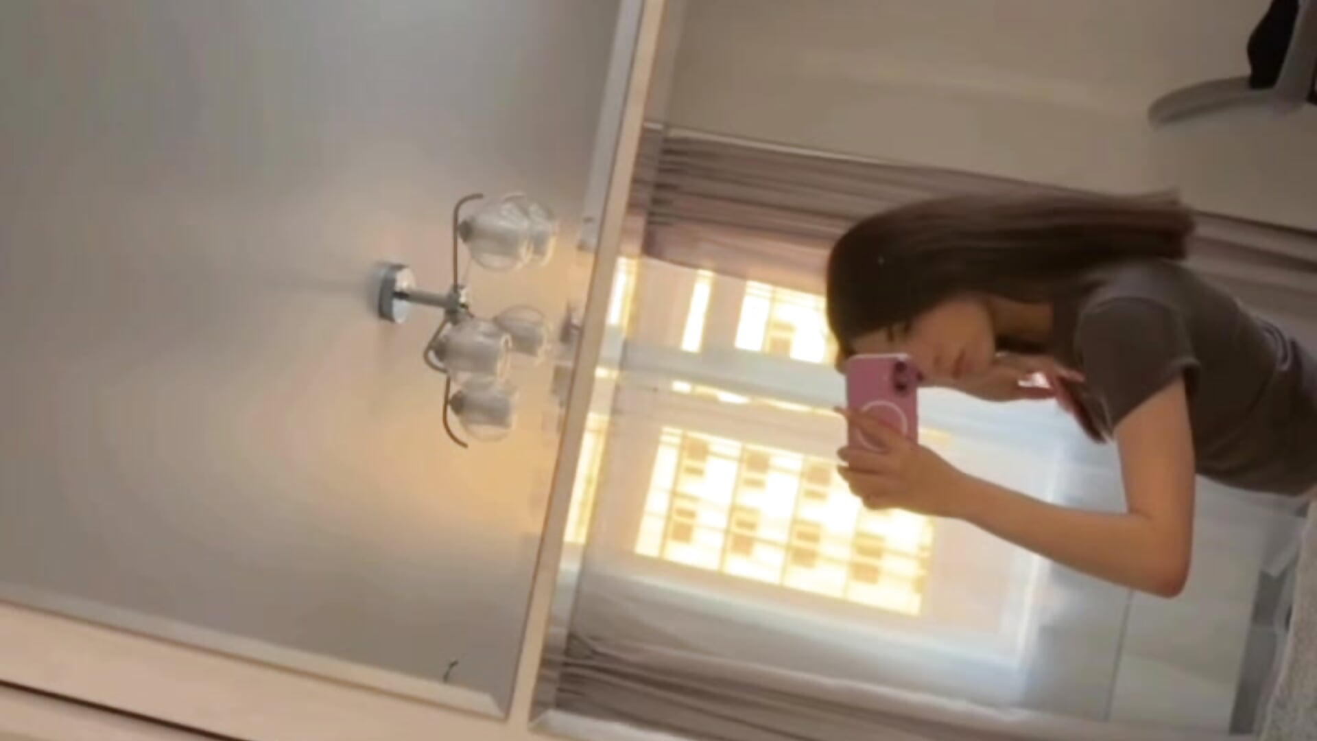 vibe - 視頻由 lurelliya 主播提供