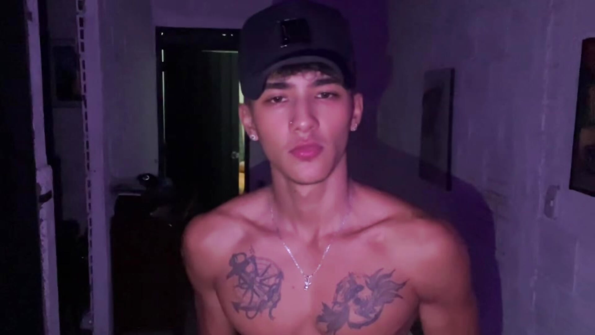 a3d1e005449447068c56ed678e407e7b - Video von billi_adamzz Cam-Model