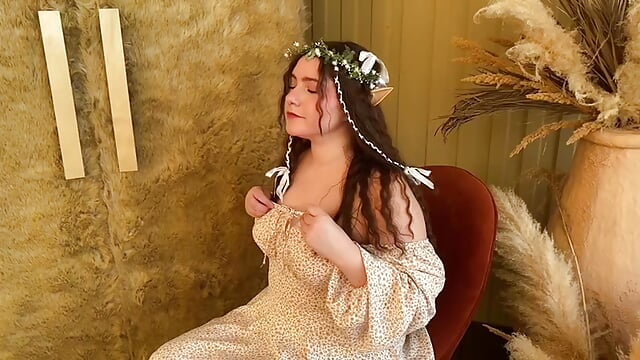 Hello everyone from Naughty fox❤ - video by bambimay_