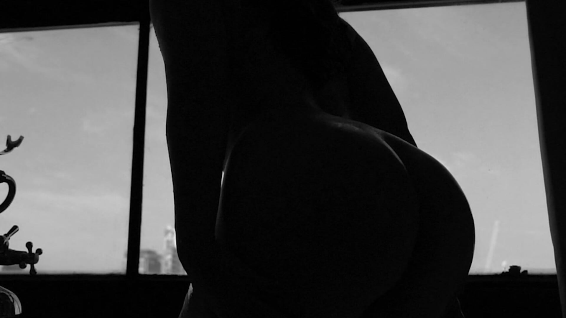 BELLA2 - video by lunnavalencia cam model