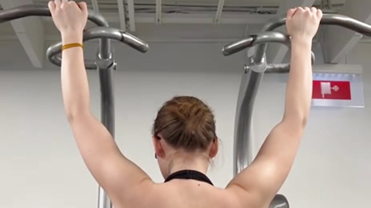 Sporty girl - video av Lolatatee cam-modell