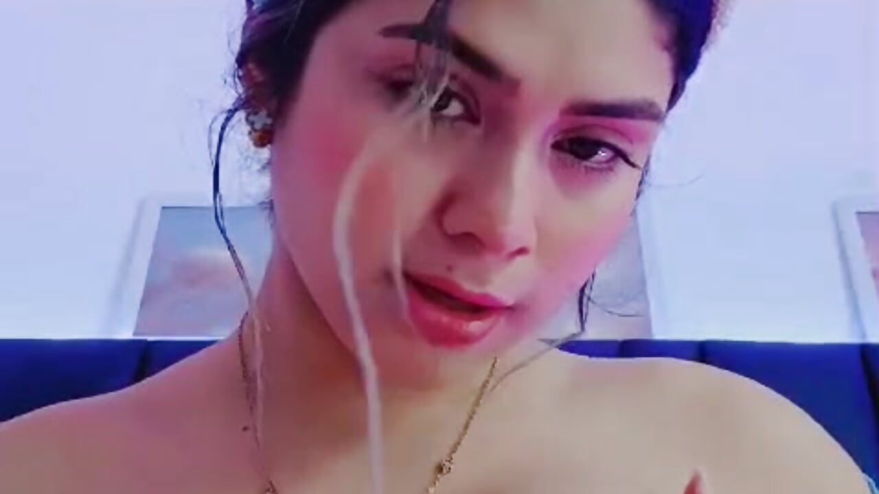 your cock between my tits🍆🍒 - video av Sharon_Storm cam-modell