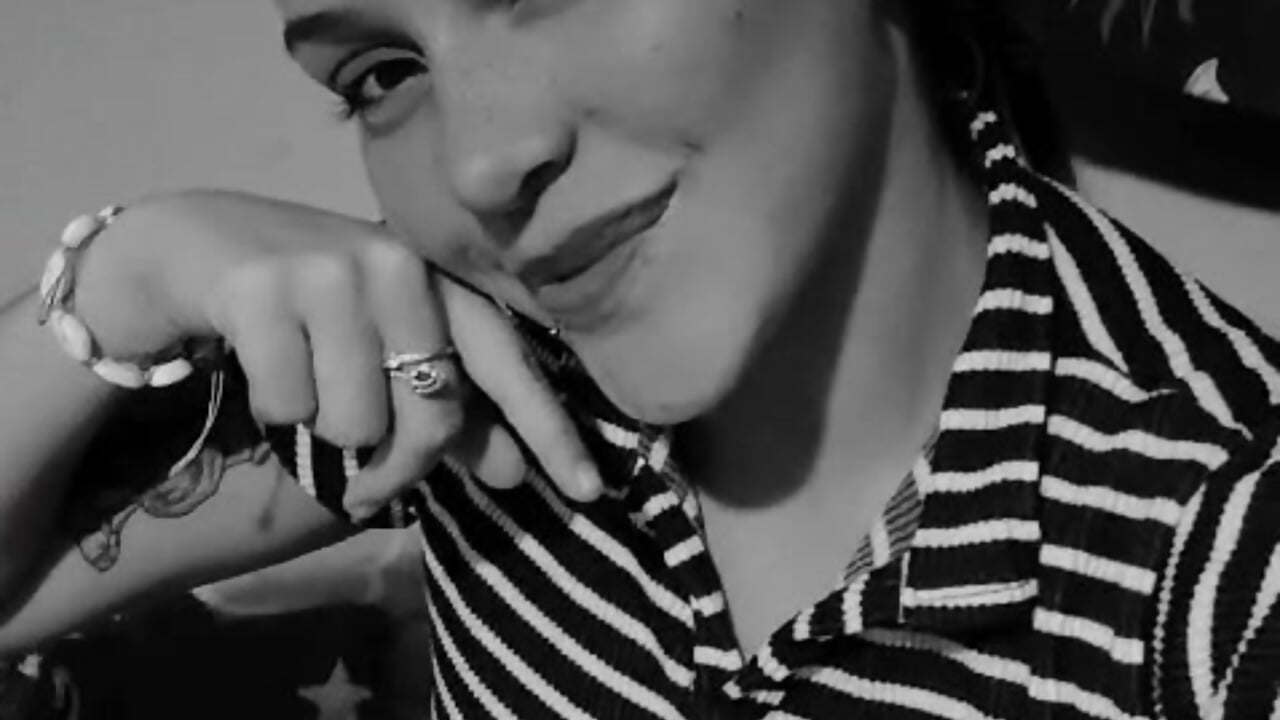 Just me - video oleh model kamera AngelaNavy