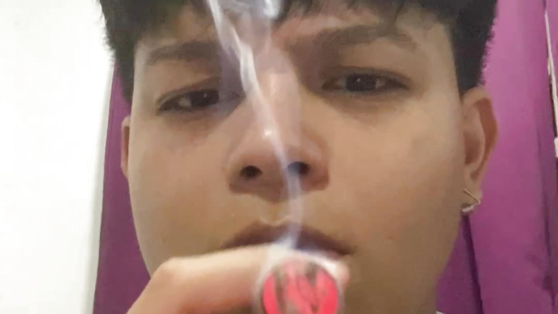 Smoking - Vídeo de Iansayd333, modelo de vídeos