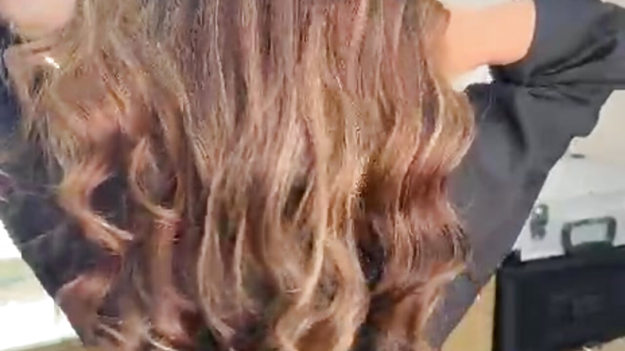 Cambio de look😍 - video van bloom_apple cam-model