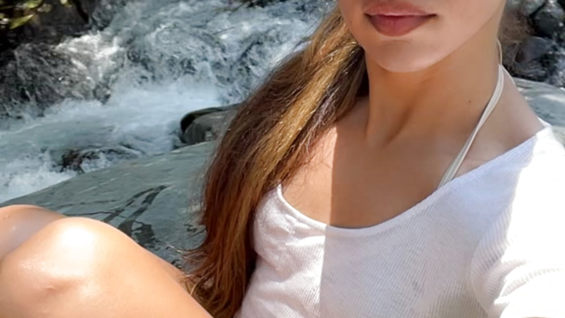 An afternoon on the Pance  River 😍 – video od webkamerové modelky bloom_apple