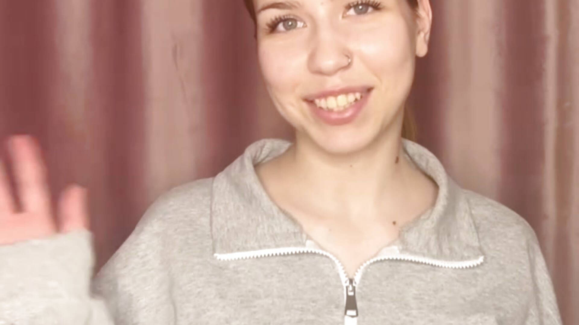 The Gaze That Entices 👀💘 - video by AleshiaFontes cam model