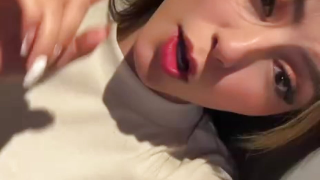 PUBLIC - βίντεο μοντέλου __Nahomy