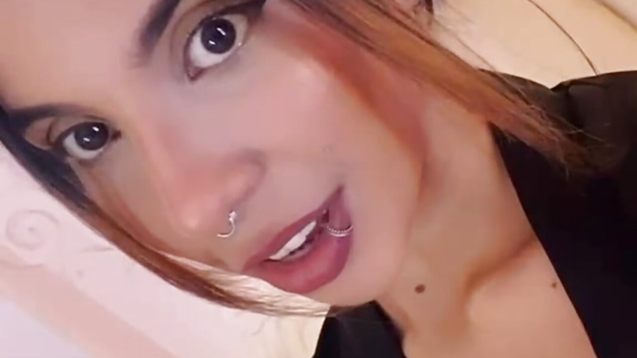I'M BACK! - video by VioletaHills_ cam model