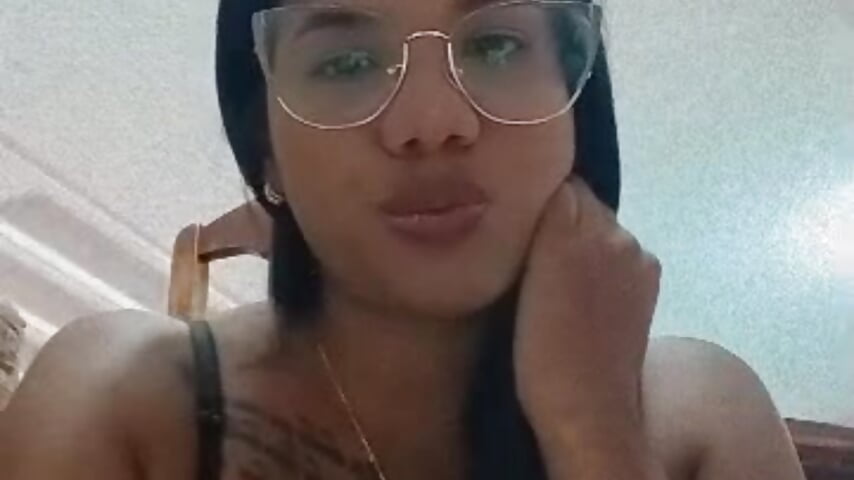 1001046700 - video by nenita_777