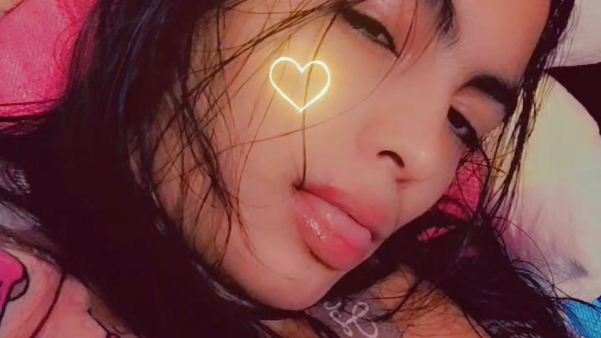 1000006721 - video van karen-zapata cam-model