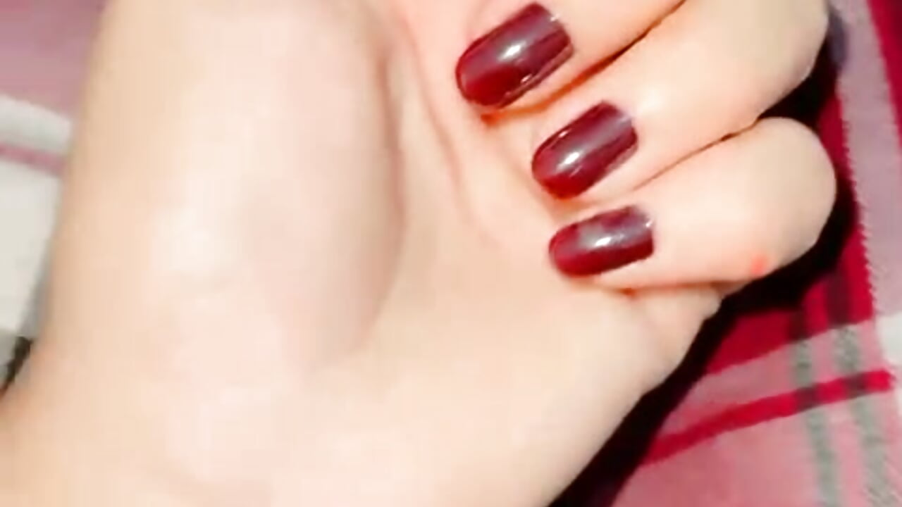 نكفت ليك 😋🤭 - video by LatifaQassem cam model