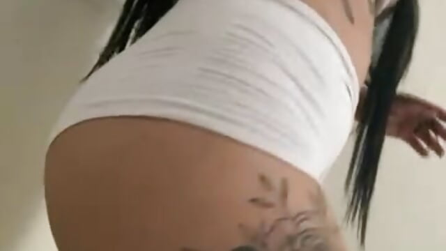 79443579035__452F84E4-2C86-41D0-8E87-001208869177 - Vídeo de Largebreasts, modelo de vídeos