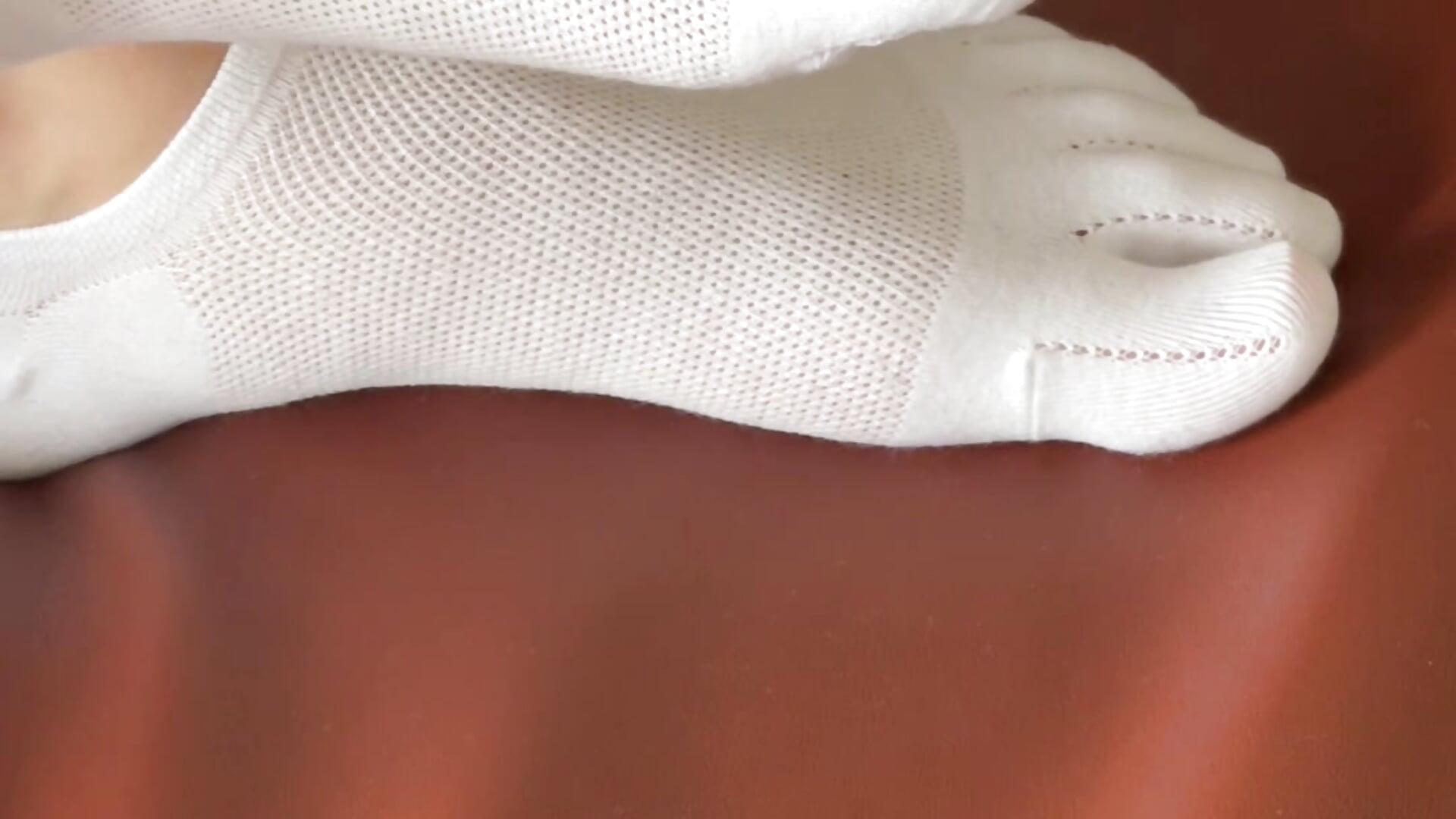 Cute socks — filmik Mistress_Succubus, modela(-lki) na kamerkach