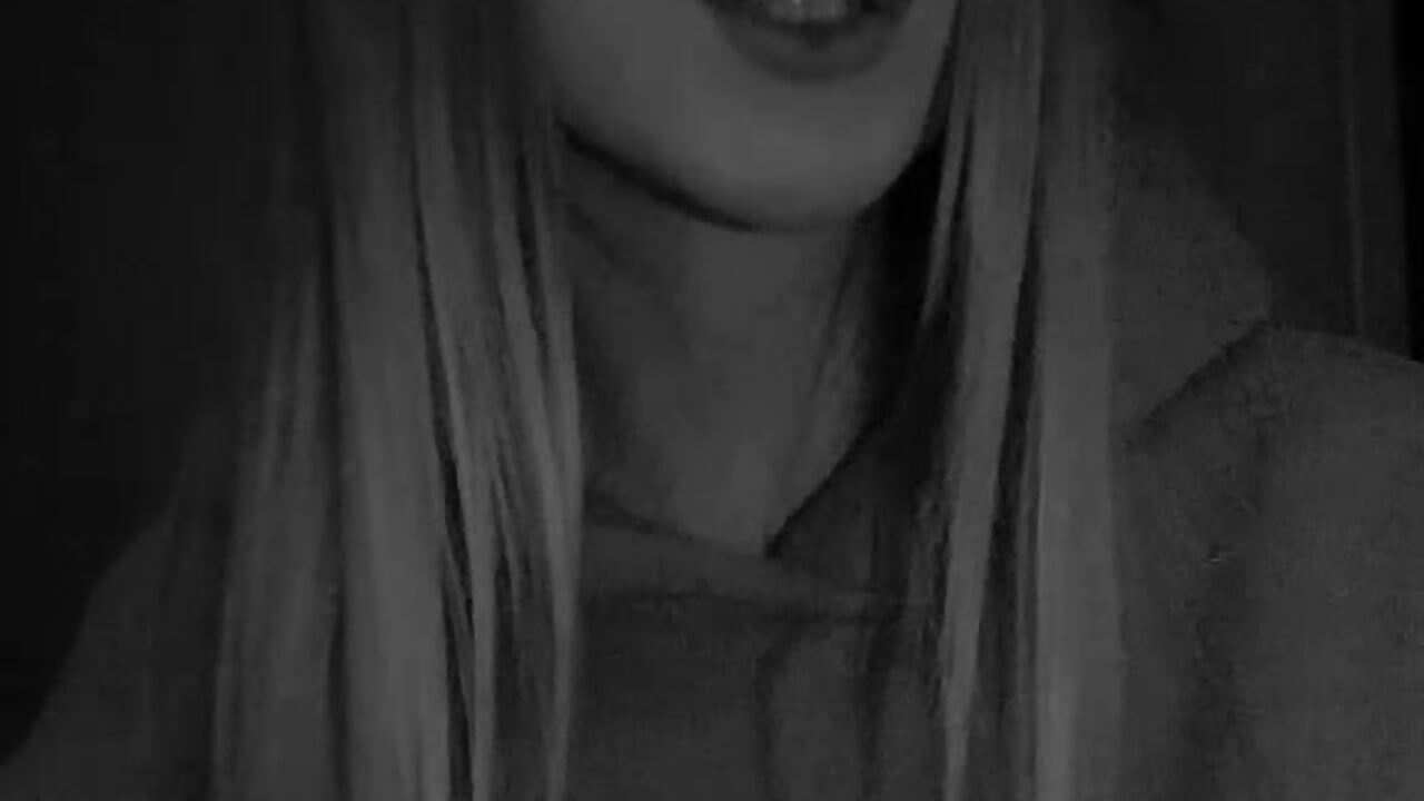 Cute Amelia – video af JerriJereb cam-model