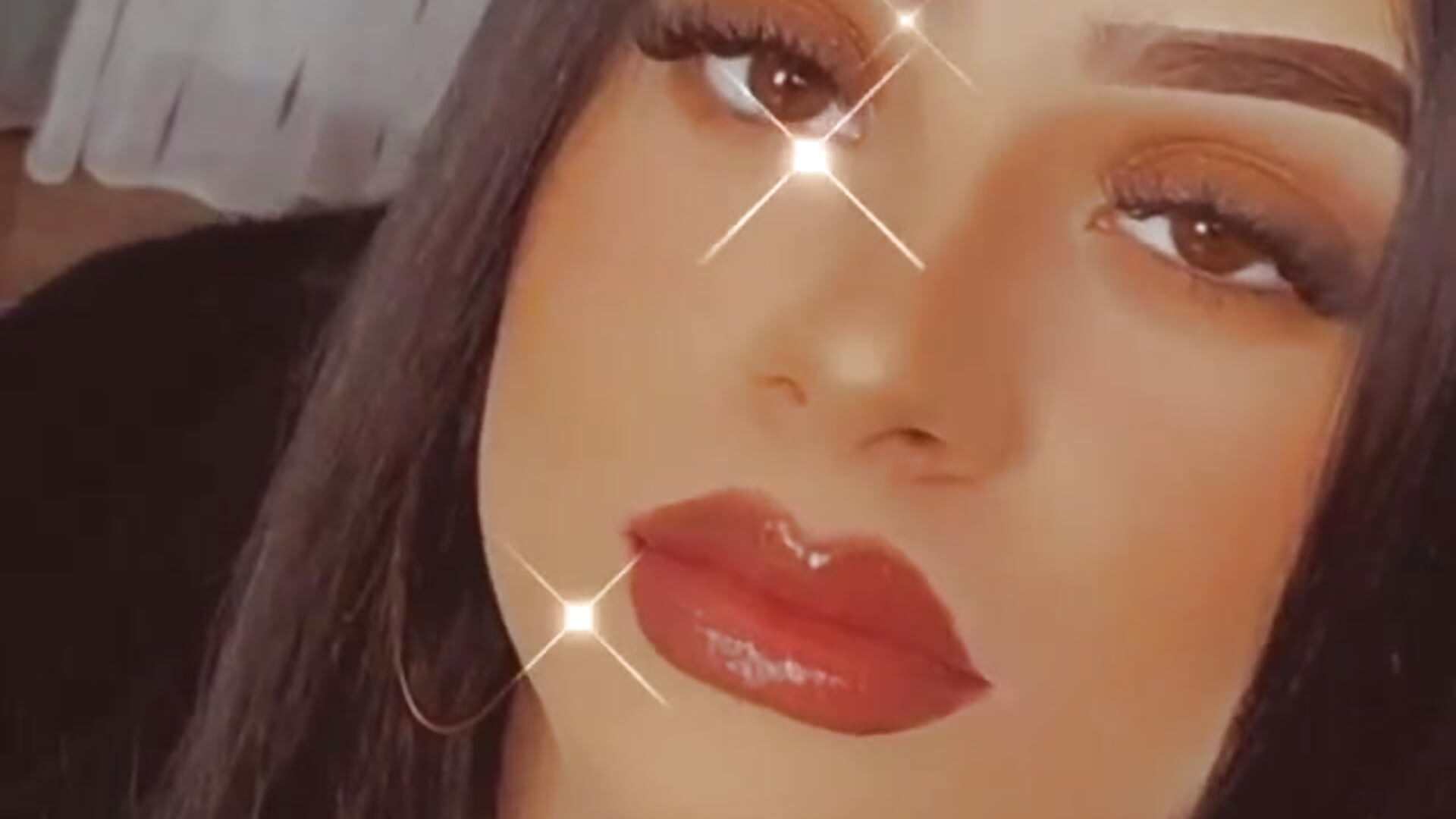 VID_340670119_062339_292 - video Thehoneyduo kameramallilta