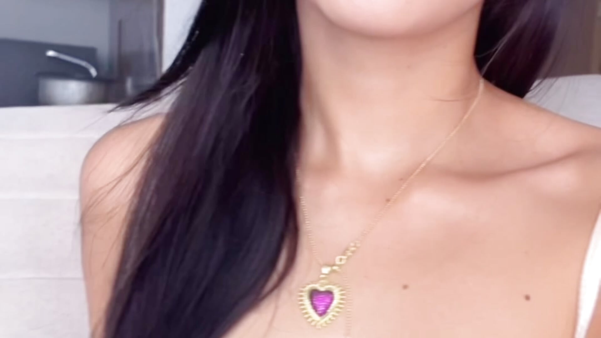 Sexy lips💋 - video by Mia-villalobos cam model