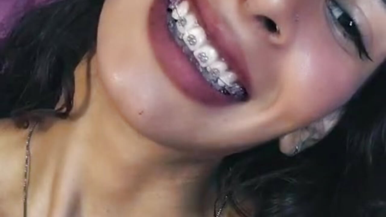 Piercing – video od webkamerové modelky Siena_Bouer