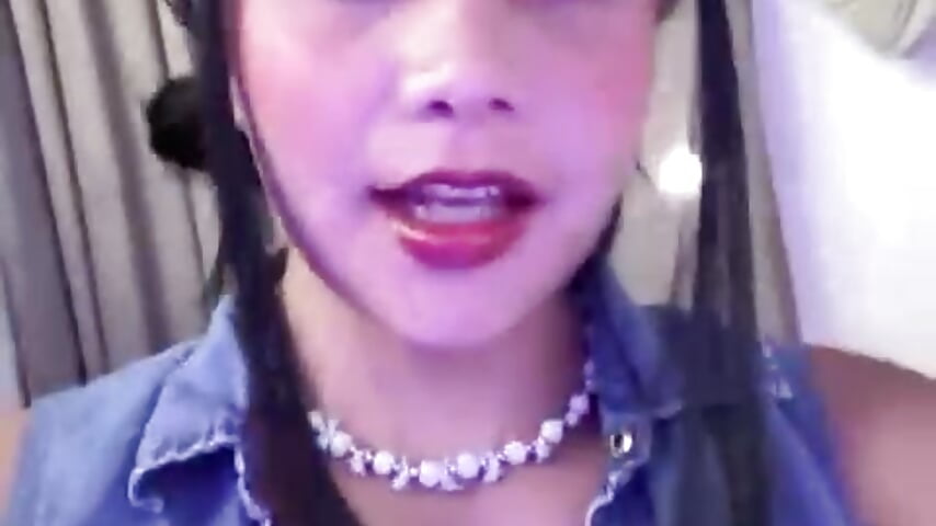 I want to seduce you 💕 - video Rosie_Jones_ kameramallilta