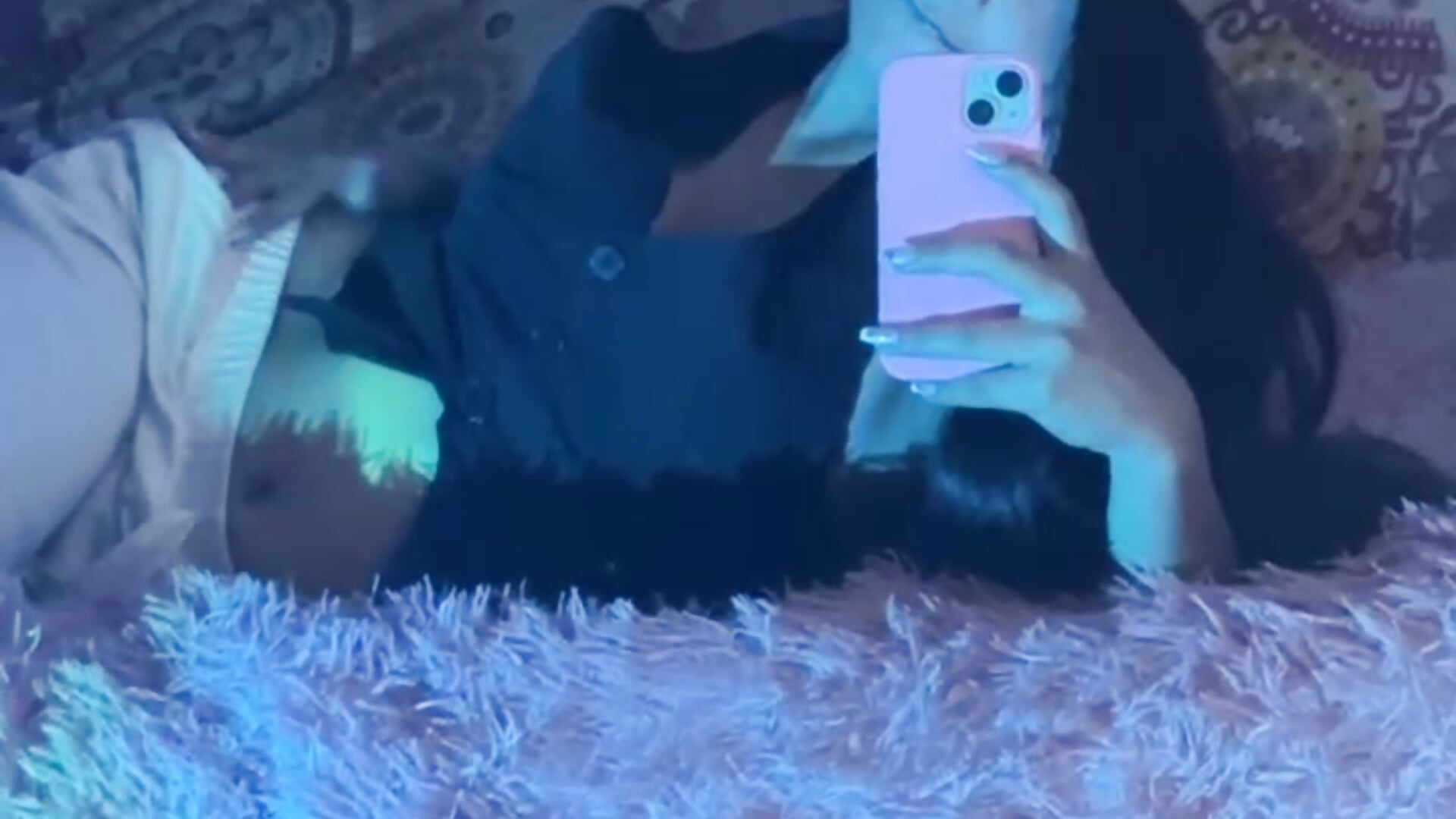 Come to bed with me darling - Rosie_Jones_主播的视频