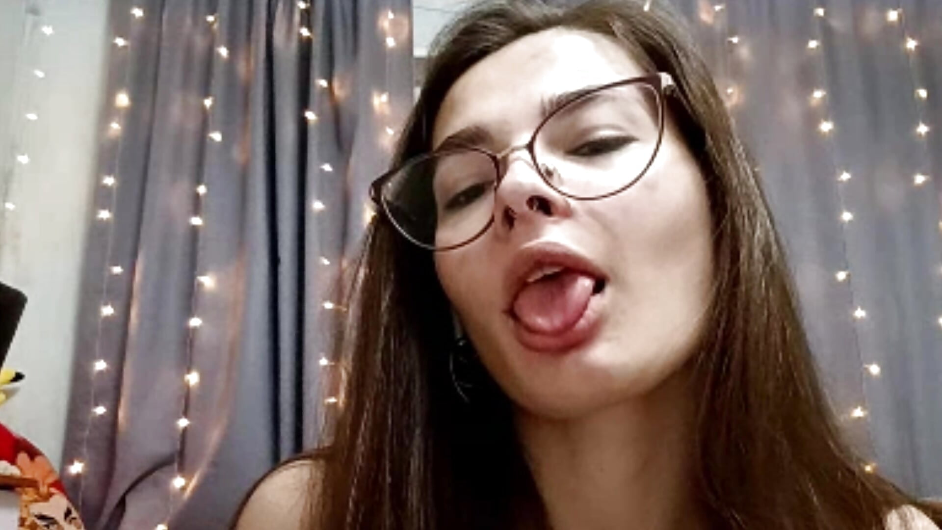 Kelly, what are you doing in pvt? - βίντεο μοντέλου JInaMillsap