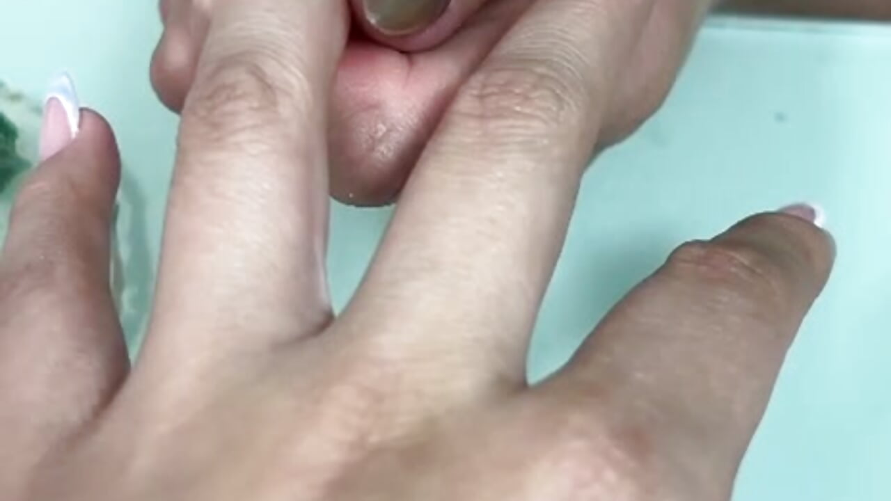 a beautiful manicure - Vídeo de Caandace, modelo de vídeos