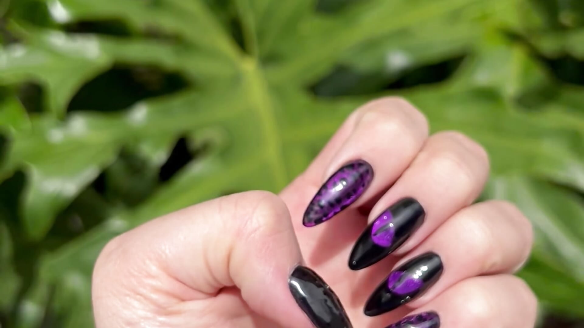 Nails Hallowen🎃💀 - vidéo de Caandace