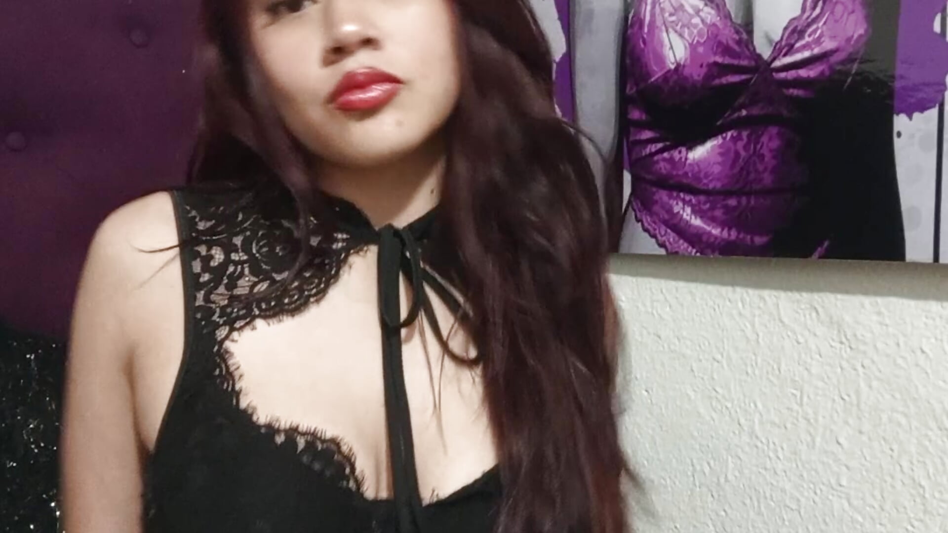 i am Thalia - video by Thalia-smith cam model