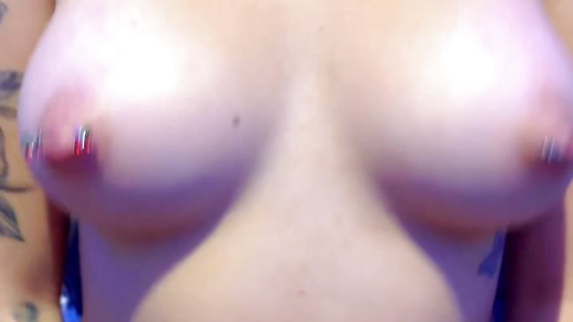 My tits jumping 🍒😍 - Video von Scarlett-fire Cam-Model