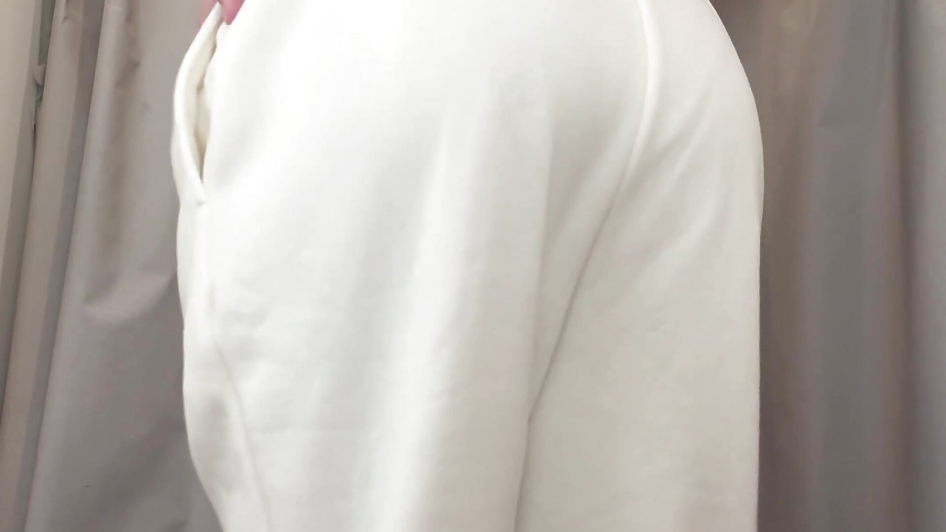 Little gift for you❤️‍🔥 in the fitting room? ...🤤 - video av trueAmateurXX cam model