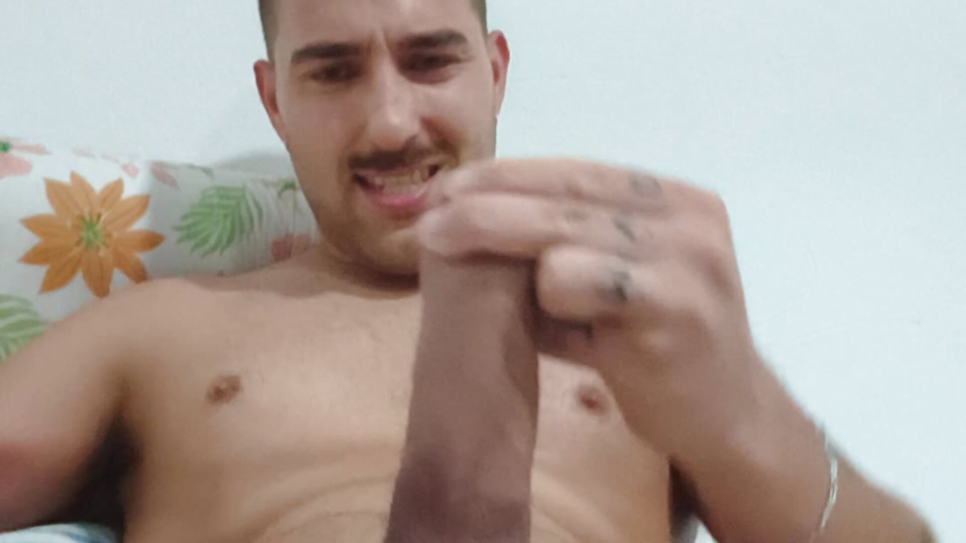 I cum all over the place 🍆👿 - vidéo du modèle de showcams straightdude99