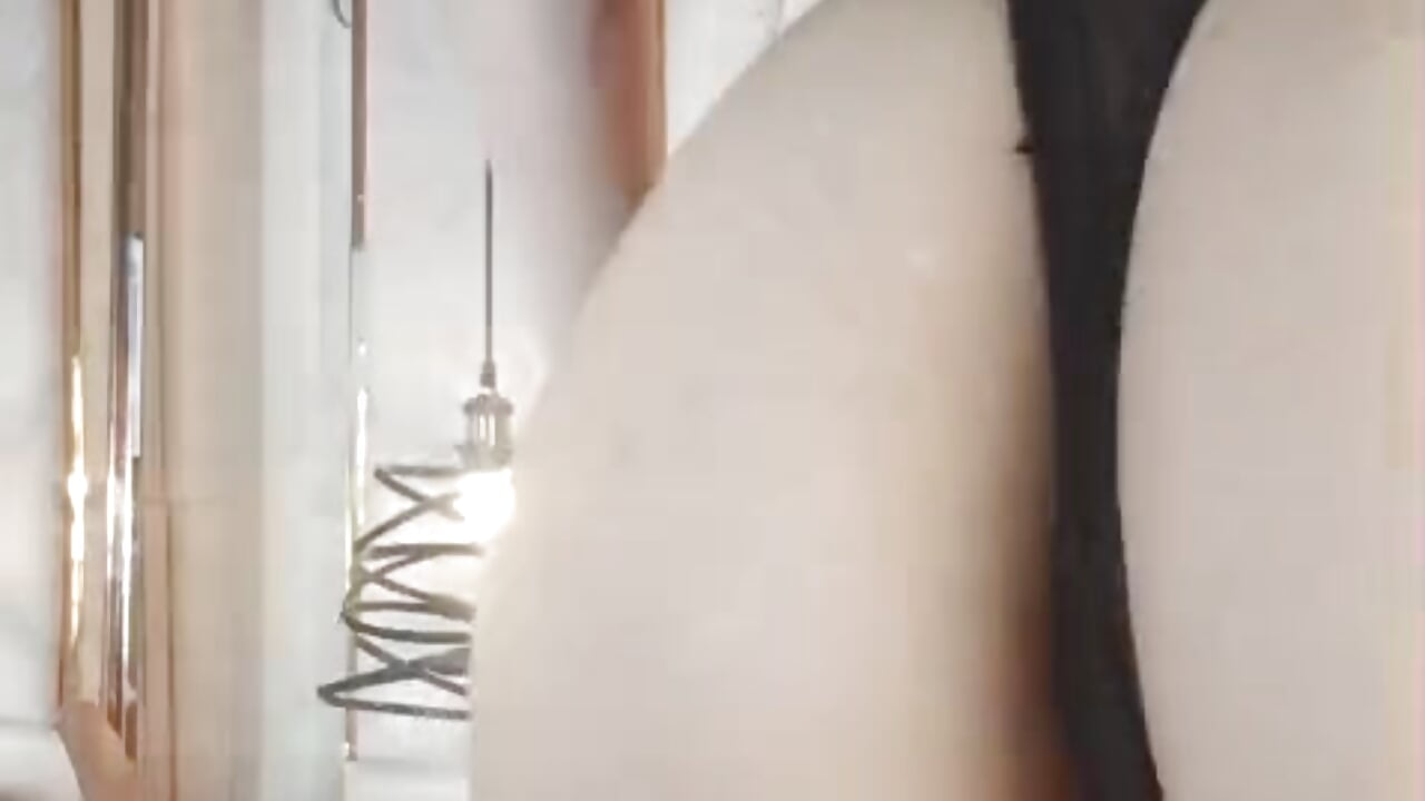 Fill my ass with milk 💦🍑 - βίντεο μοντέλου Kendallrogers1