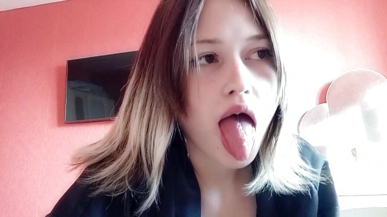 mmm drool..) - فيديو من Beloved_Mary موديل الكام