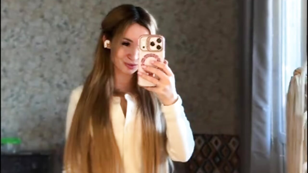 v1c044g50000d6dvoonog65i7v9fb6g0 — filmik LinaKunilina, modela(-lki) na kamerkach