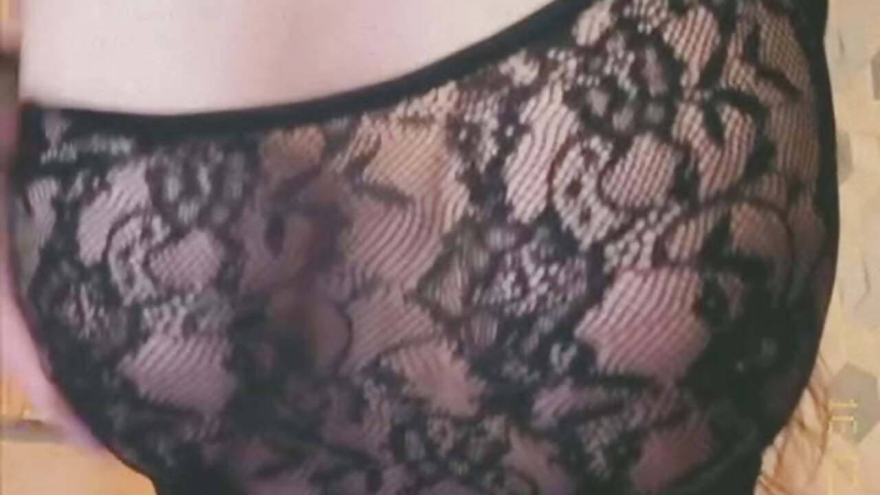 Sexy tease with spice - video by Luviaaaaa