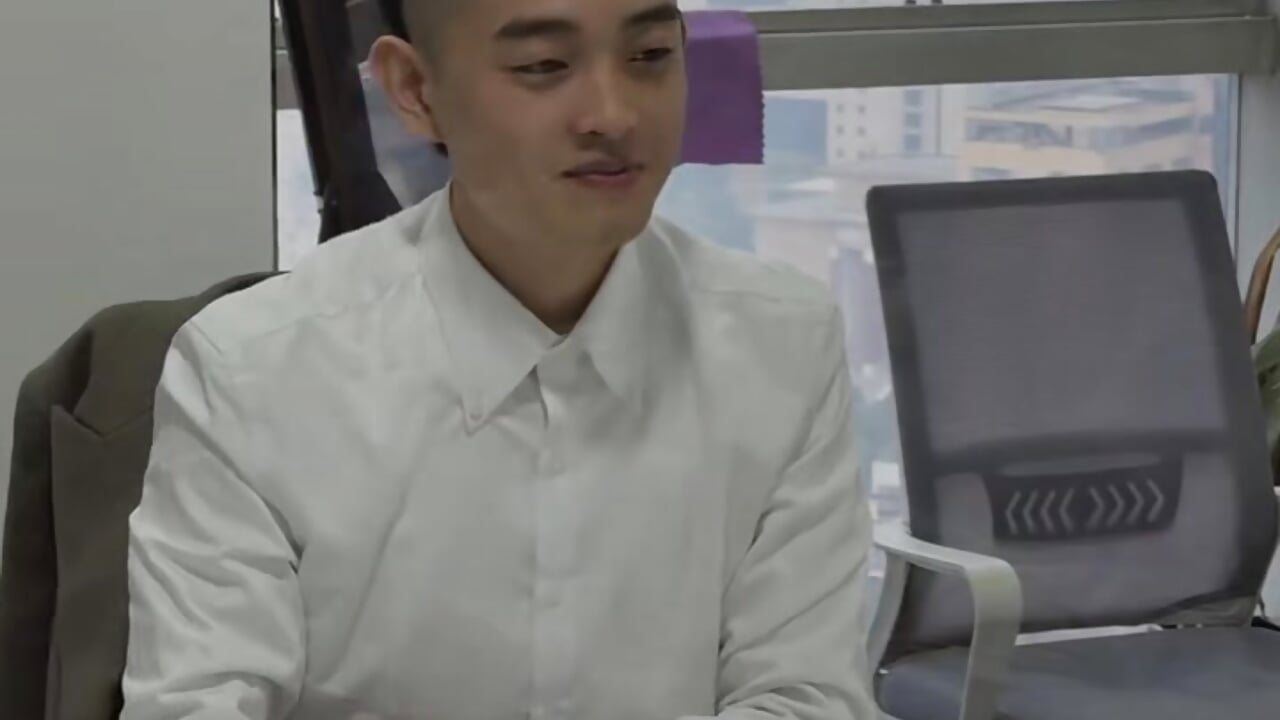 韩范男孩 - video by Hongguan-001 cam model