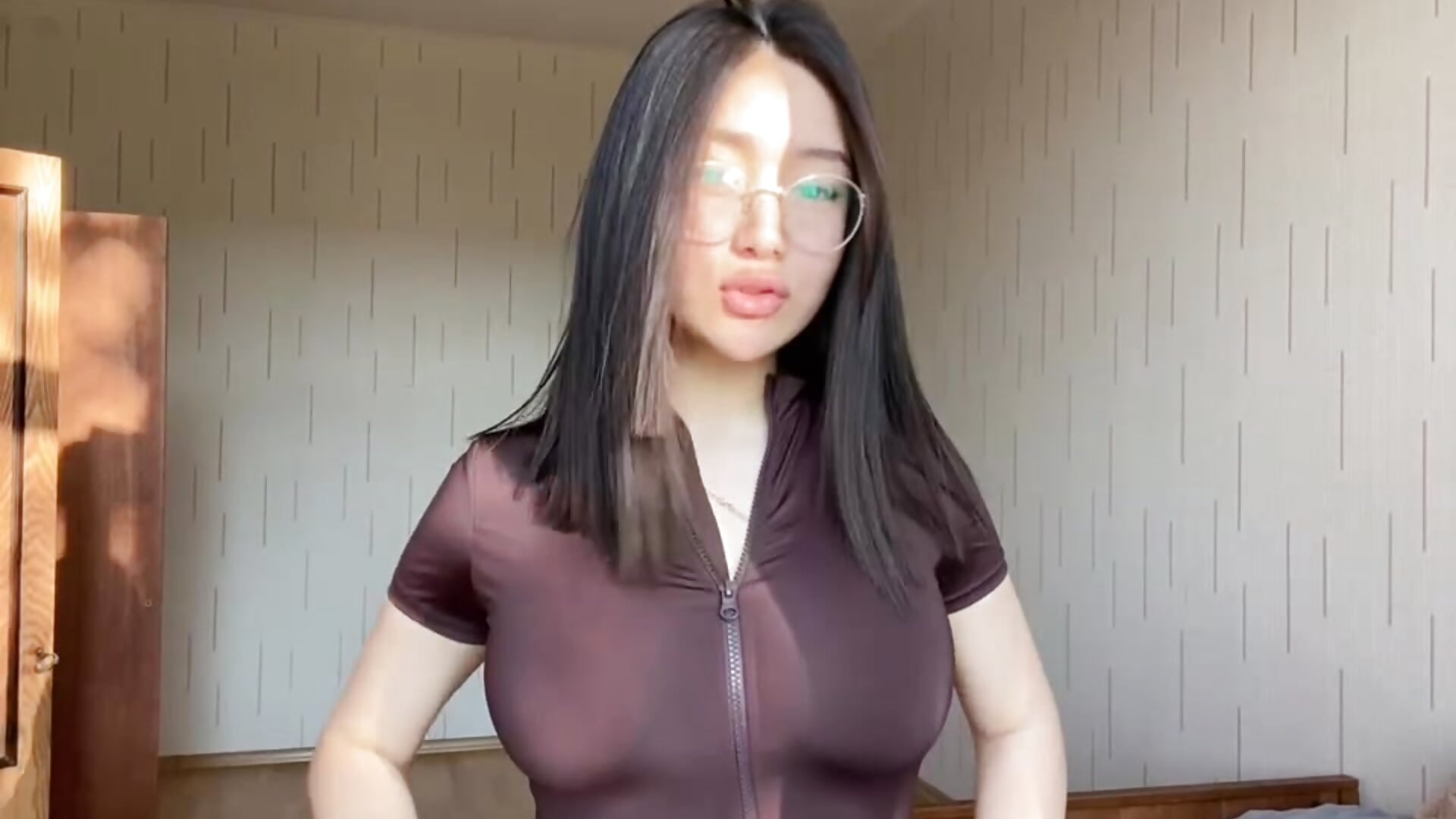 I'm waiting for you, my dear - video của người mẫu cam YourMiIa