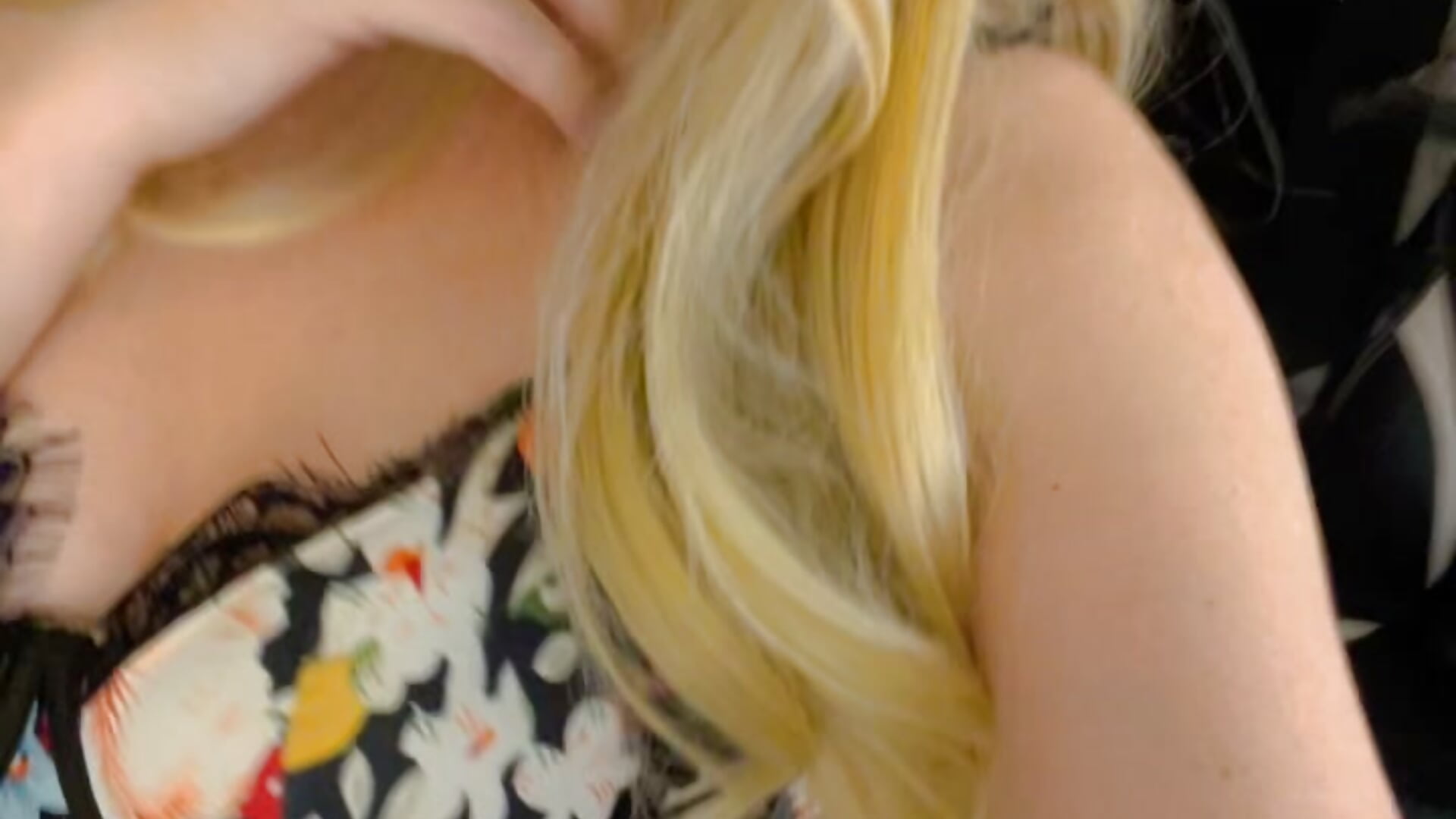 cute outfit - video oleh polly_peach kamera model