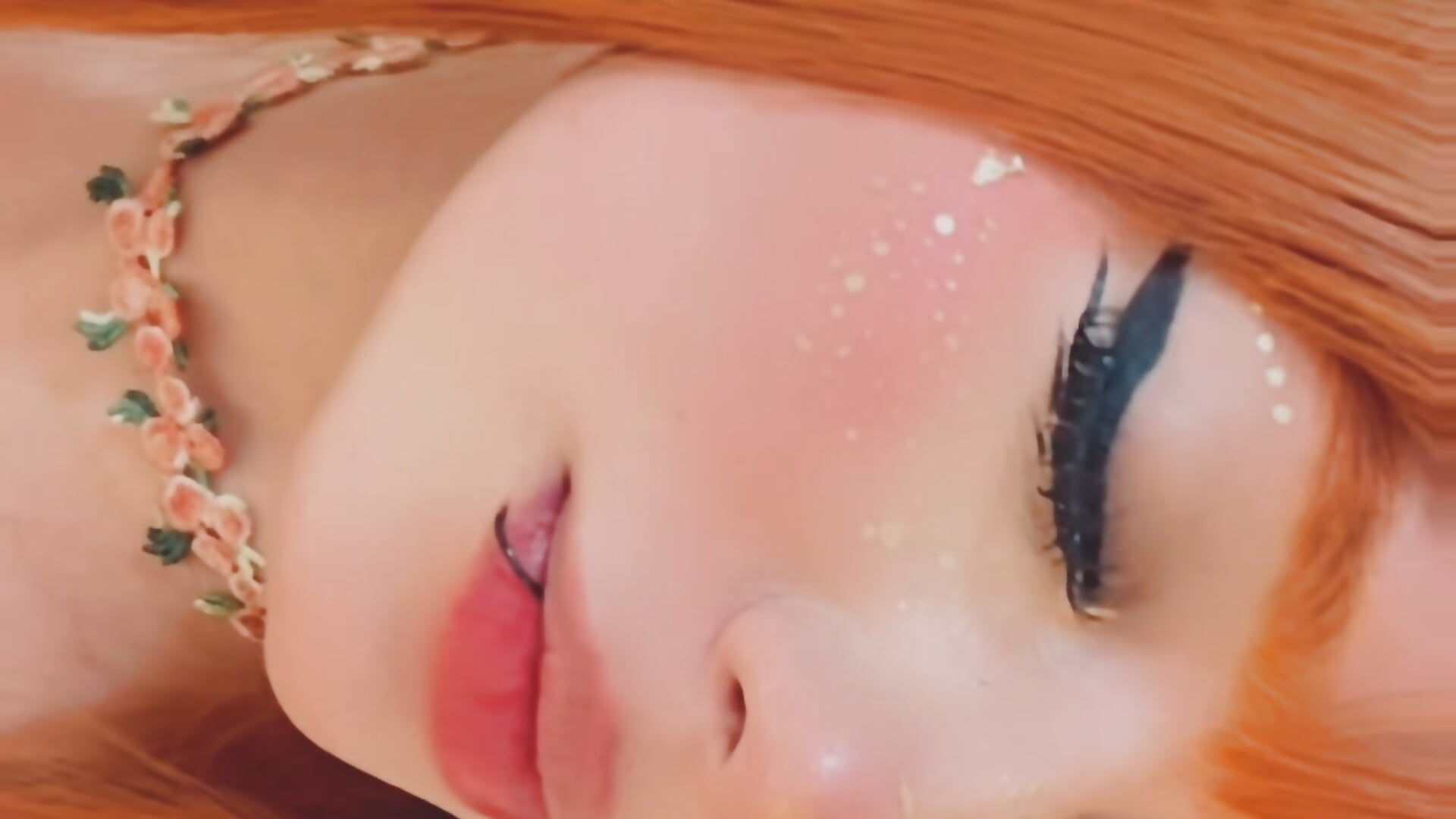 🧝🏼‍♀️🧡 - vídeo de la modelo de cam Kloeraize