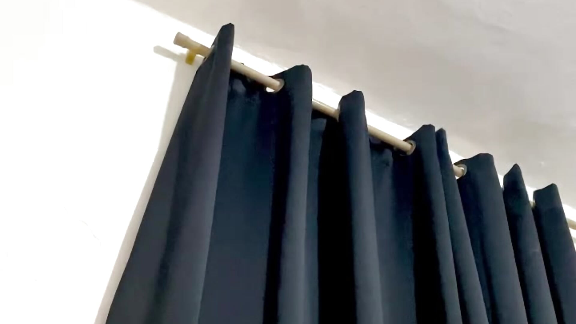 Así de mojado o más te gusta?👅💦💦💦💦 - video di Lunavelvetrose modella di cam