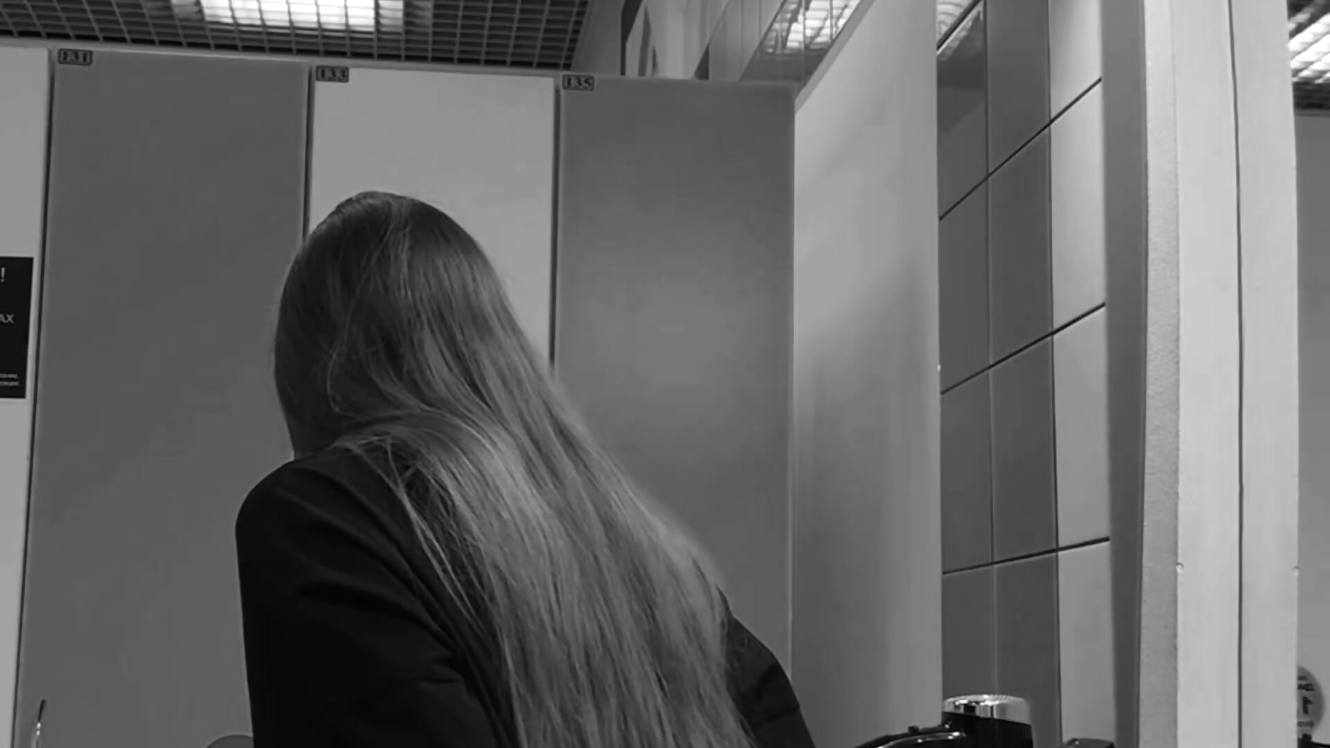 IMG_1335– LILITH_HERE kameramodell videója