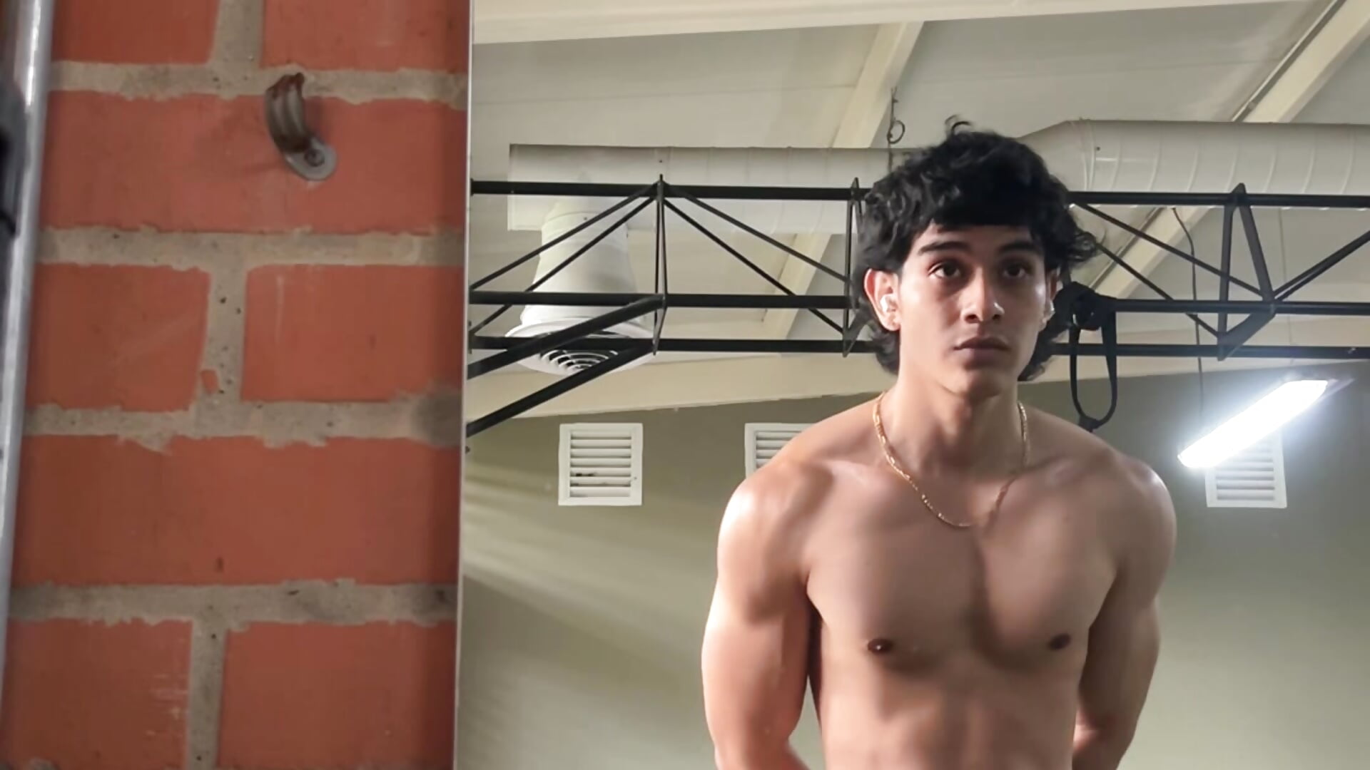 Gym💪🏼 - video by IronLatino cam model