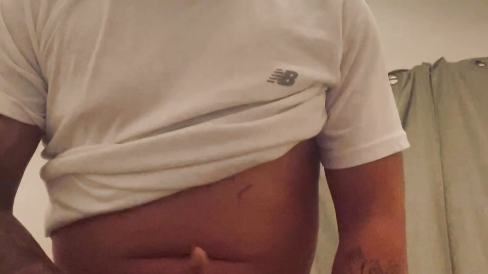 Jerking off my fat cock - video by BigdickkAndTattsss cam model